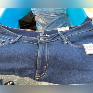 Time and Tru women’s capris size 14 nwt